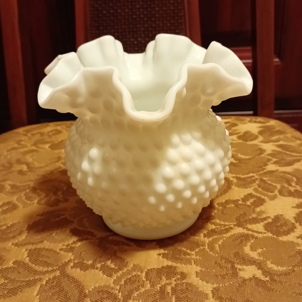 Elegant White Fenton Ruffled Milk Glass Hobnail Dish